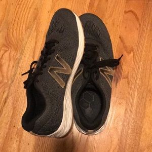 MENS: New Balance Arishi Sneakers